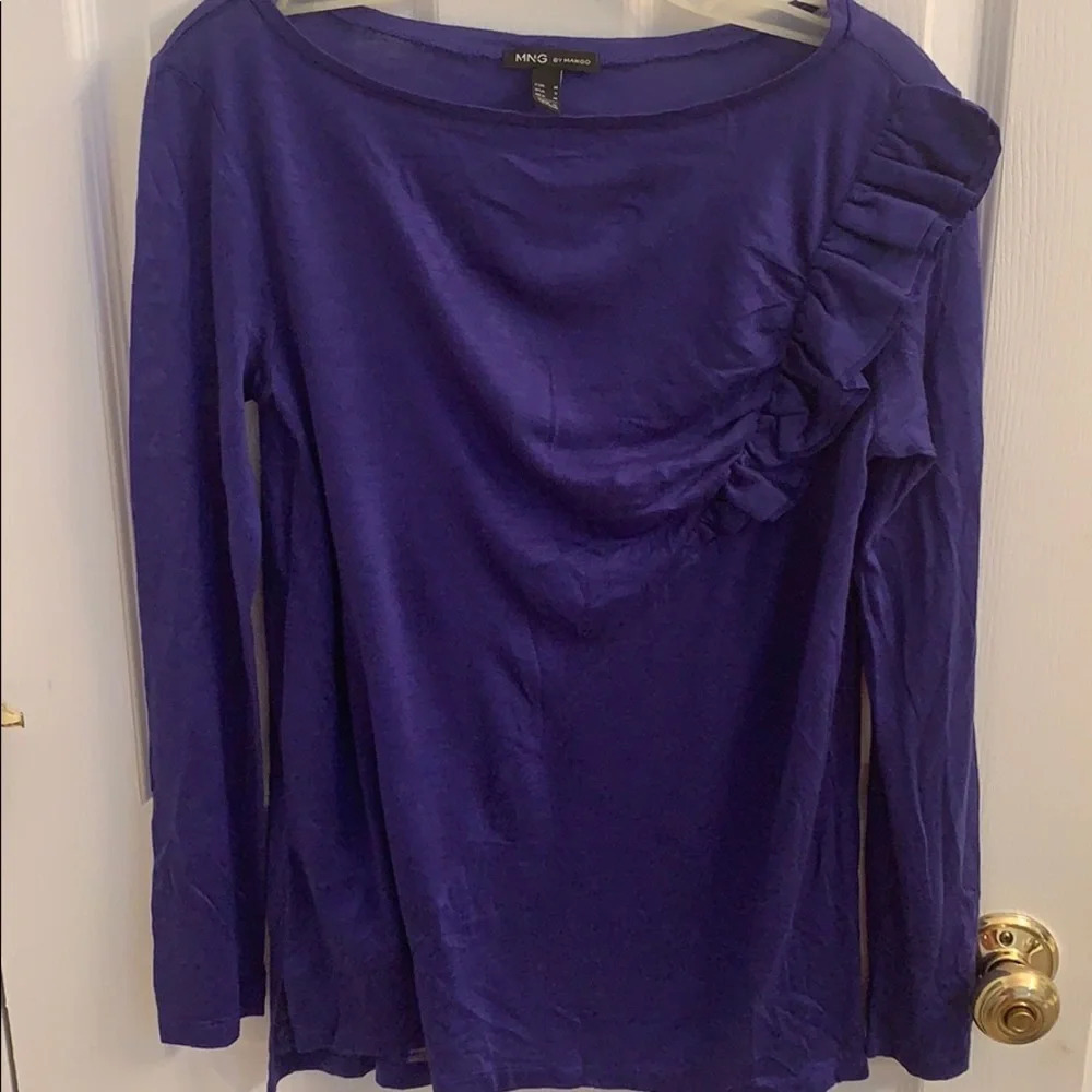 MNG L/S Ruffle Top size Small